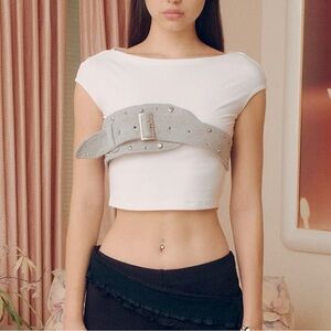 Elegant Gray Belted Crop Top
